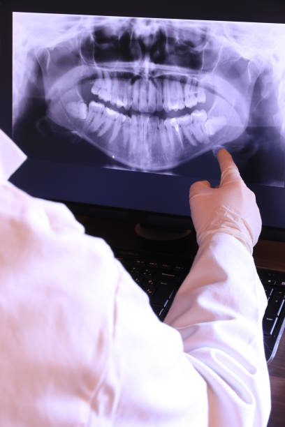 Best Broken Tooth Emergency  in Skokie, IL